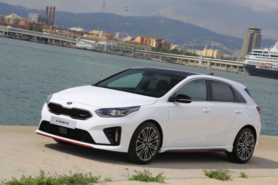  Kia Ceed GT 2018 года  (WW) (фото 10 из 51)